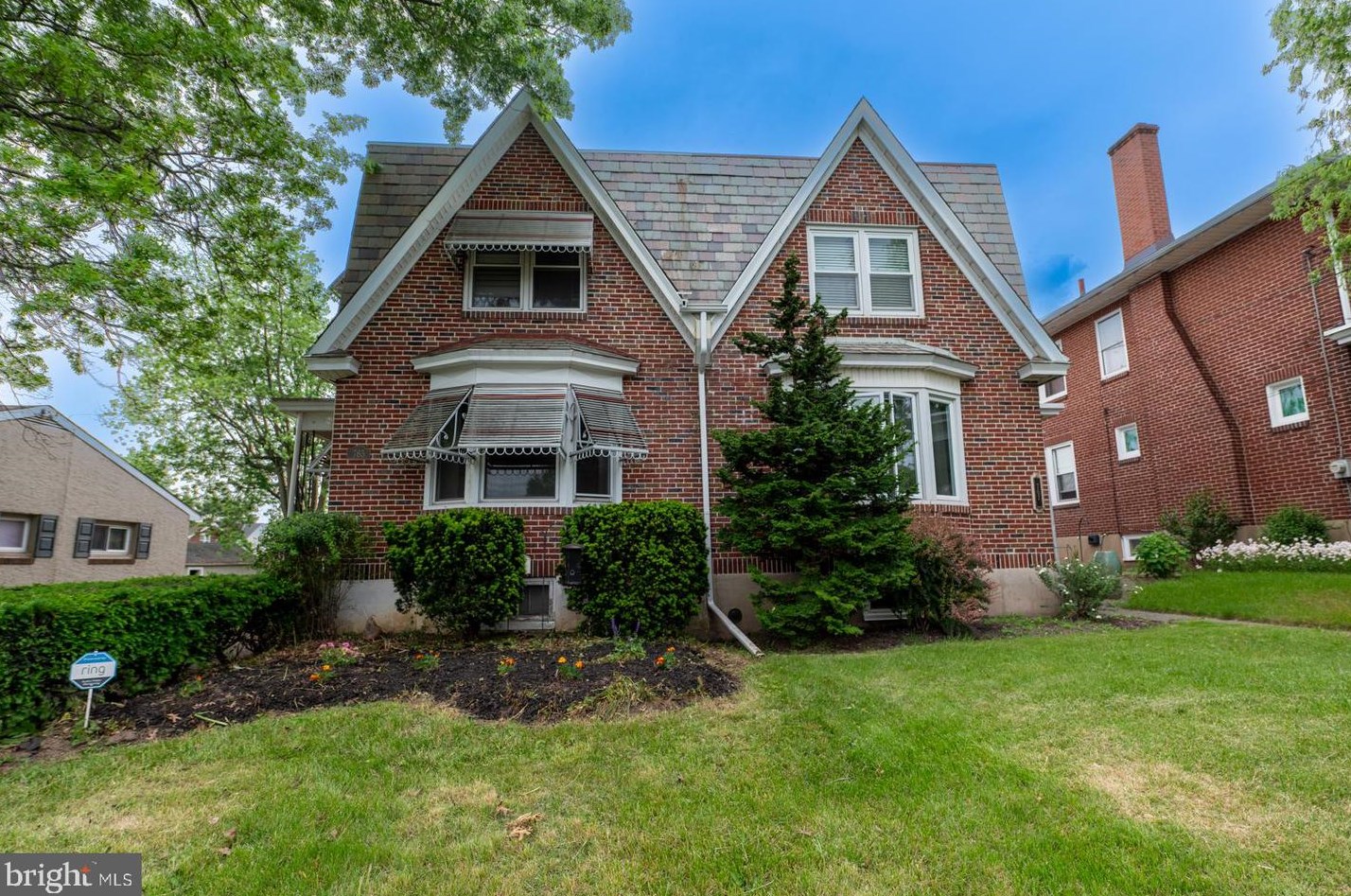 765 Franklin St, Pottstown, PA 19464-4621