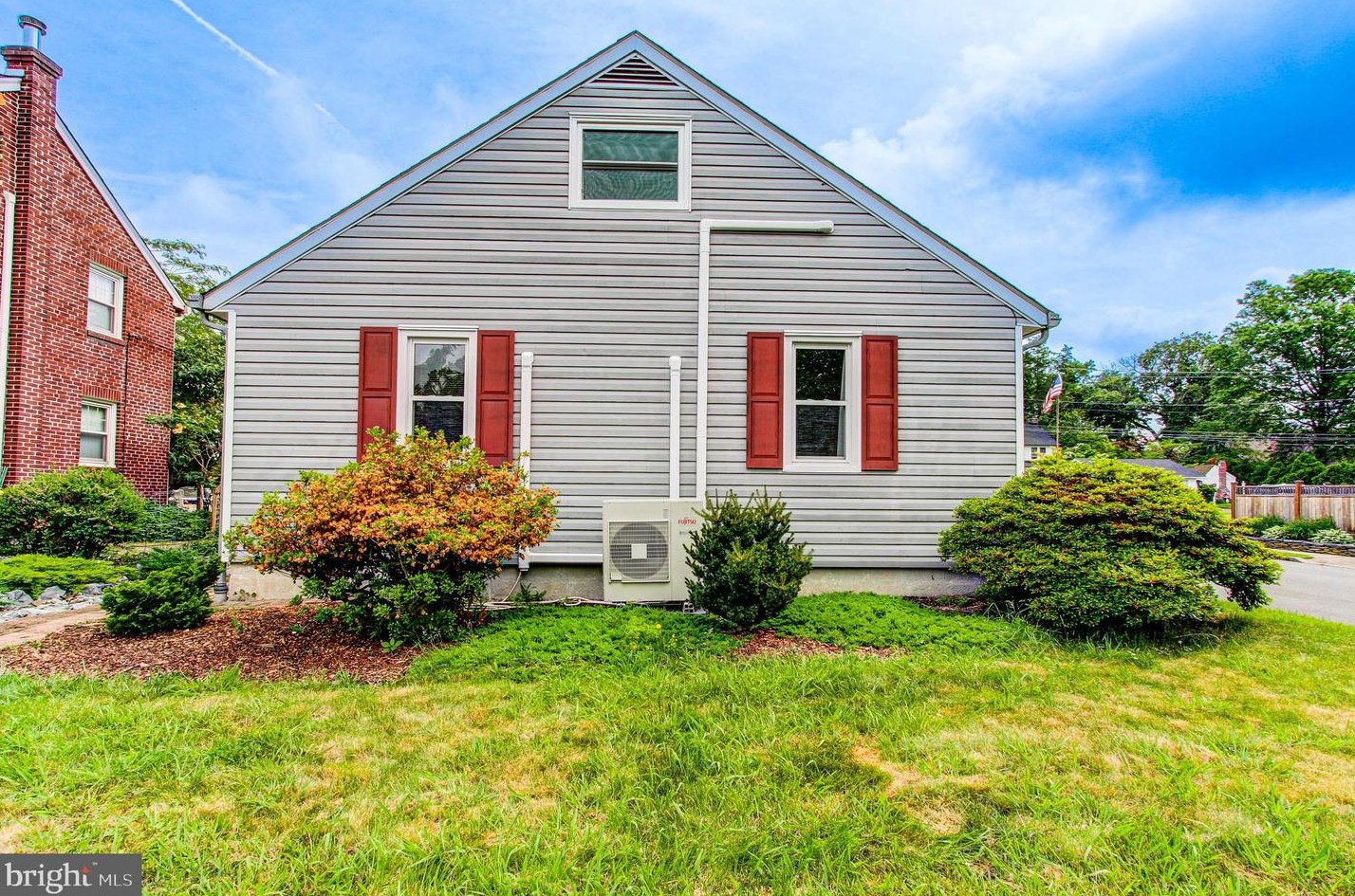 420 Cannon Ave, Lansdale PA 19446-3413 exterior