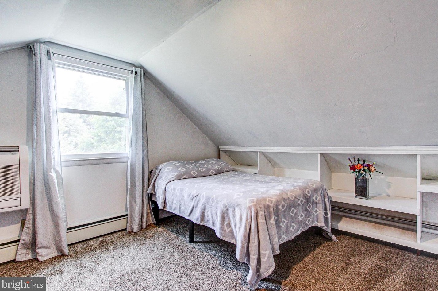 420 Cannon Ave, Lansdale PA 19446-3413 exterior