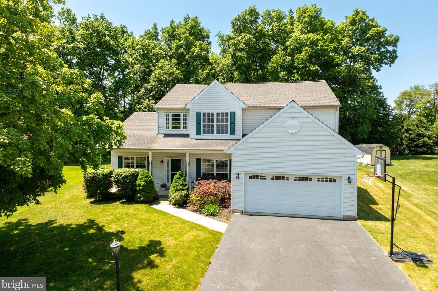 709 Daniel Dr, Collegeville, PA 19426-4113