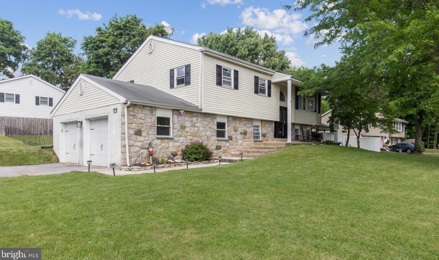 3007 Mirkwood Ct, Pottstown, PA 19464