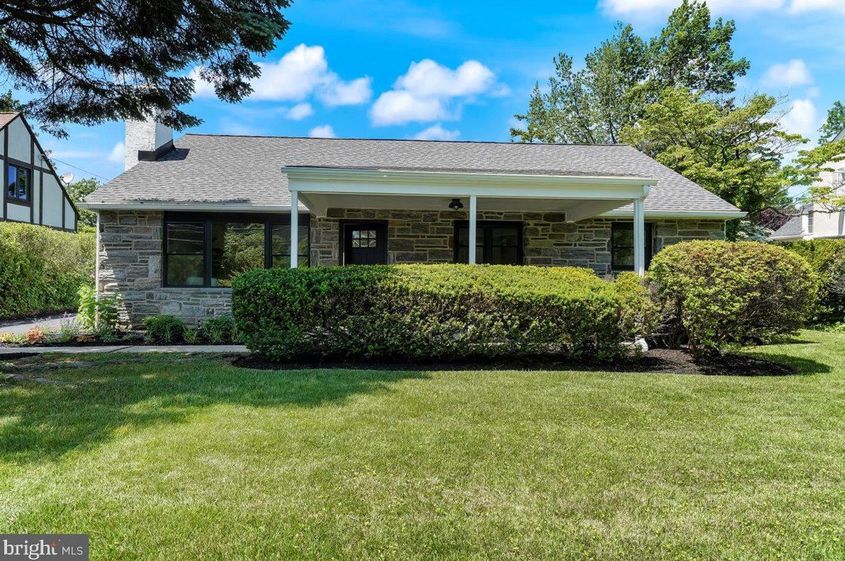 345 Montgomery Ave, Penn Wynne, PA 19096-1703