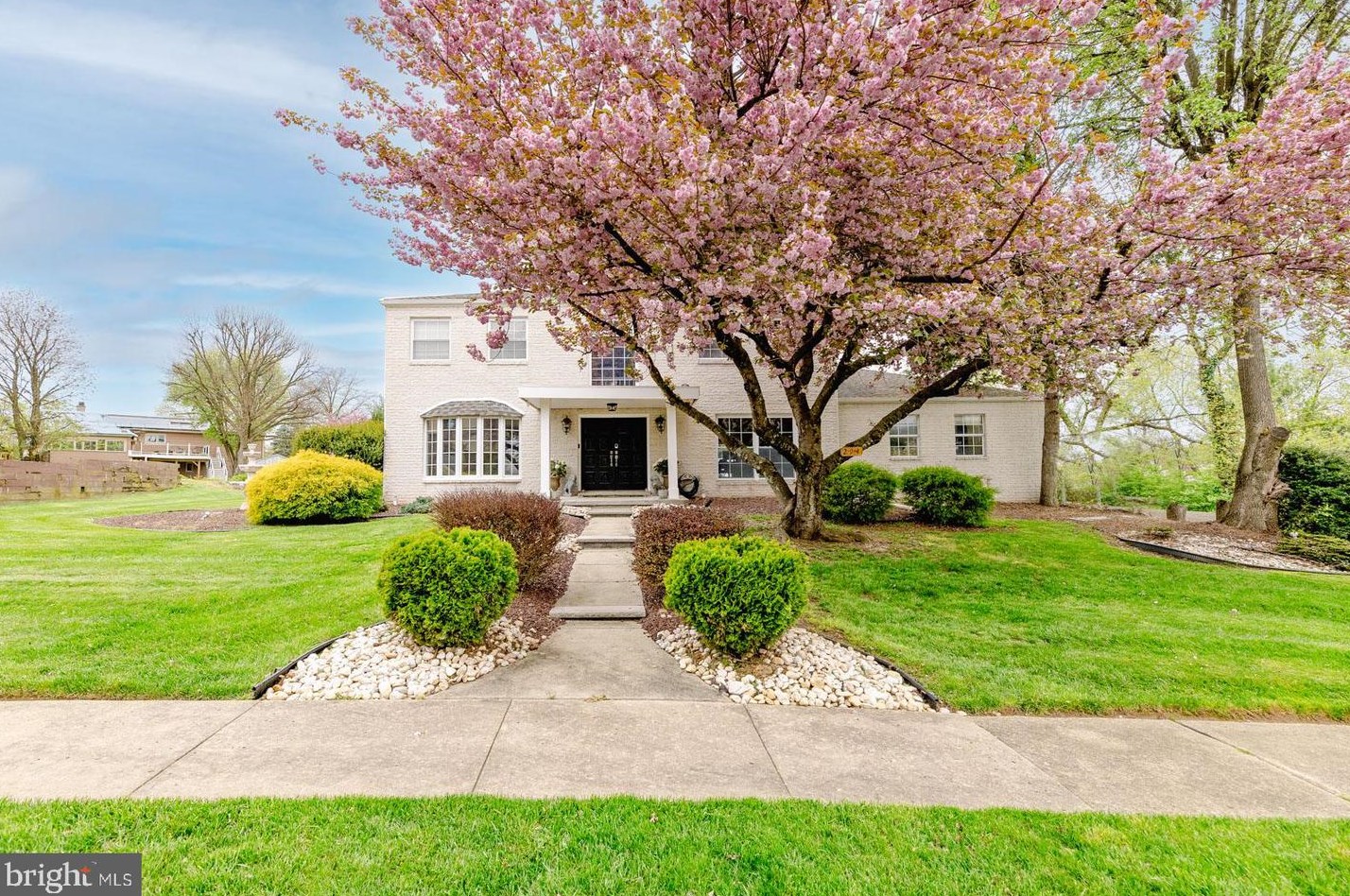 294 Betsy Rd, Huntingdon Valley, PA 19006-5421