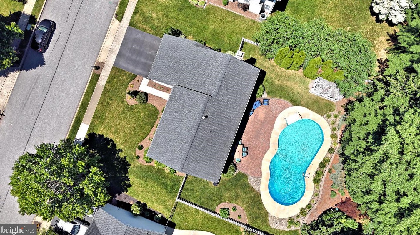 31 Ironwood Dr, Collegeville, PA 19426-3911