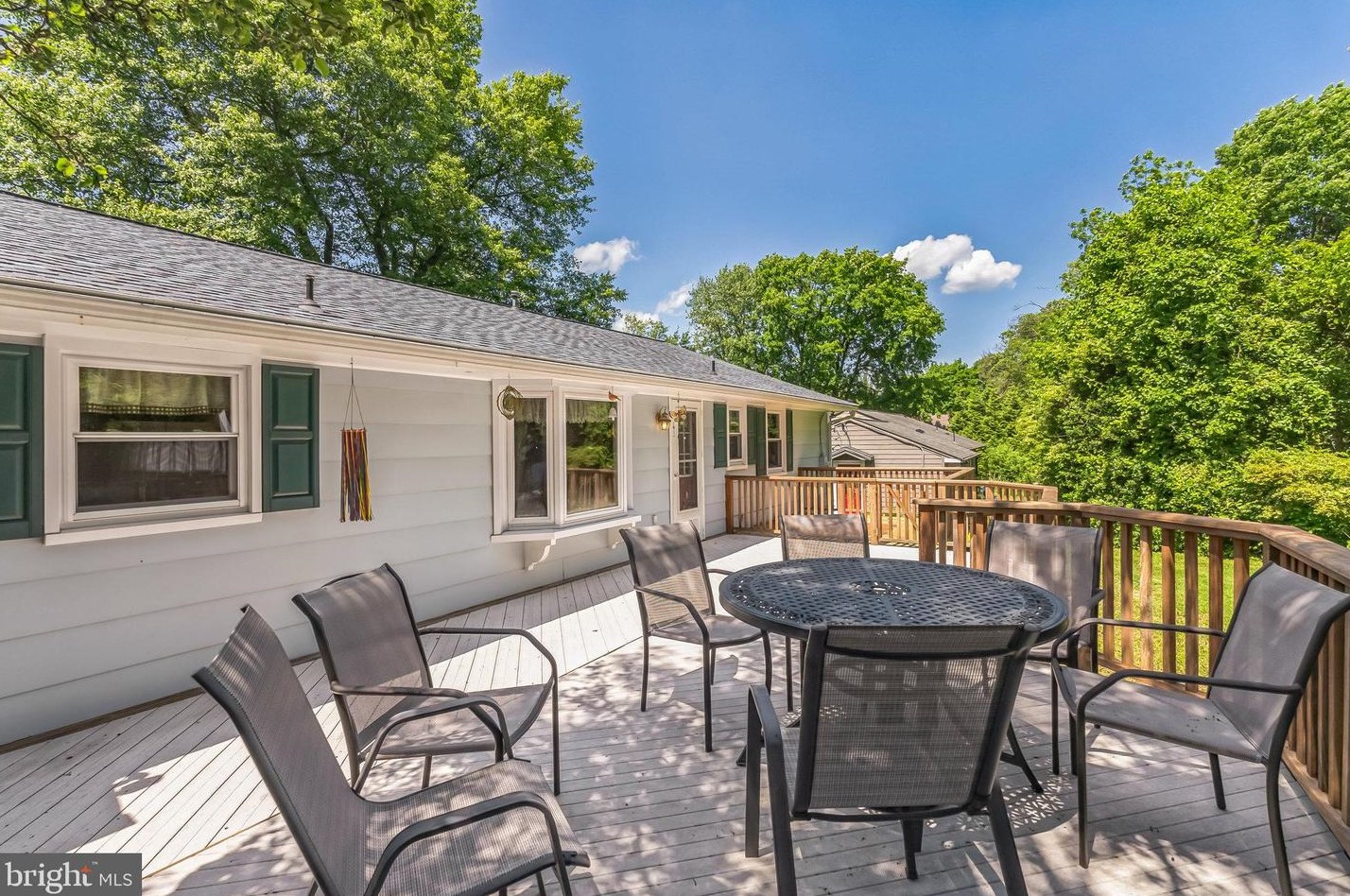 1406 Taylor Rd, Lansdale PA  19446-1552 exterior