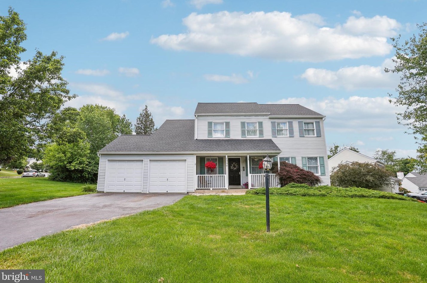 2330 Bromley Dr, Gilbertsville, PA 19525-9785