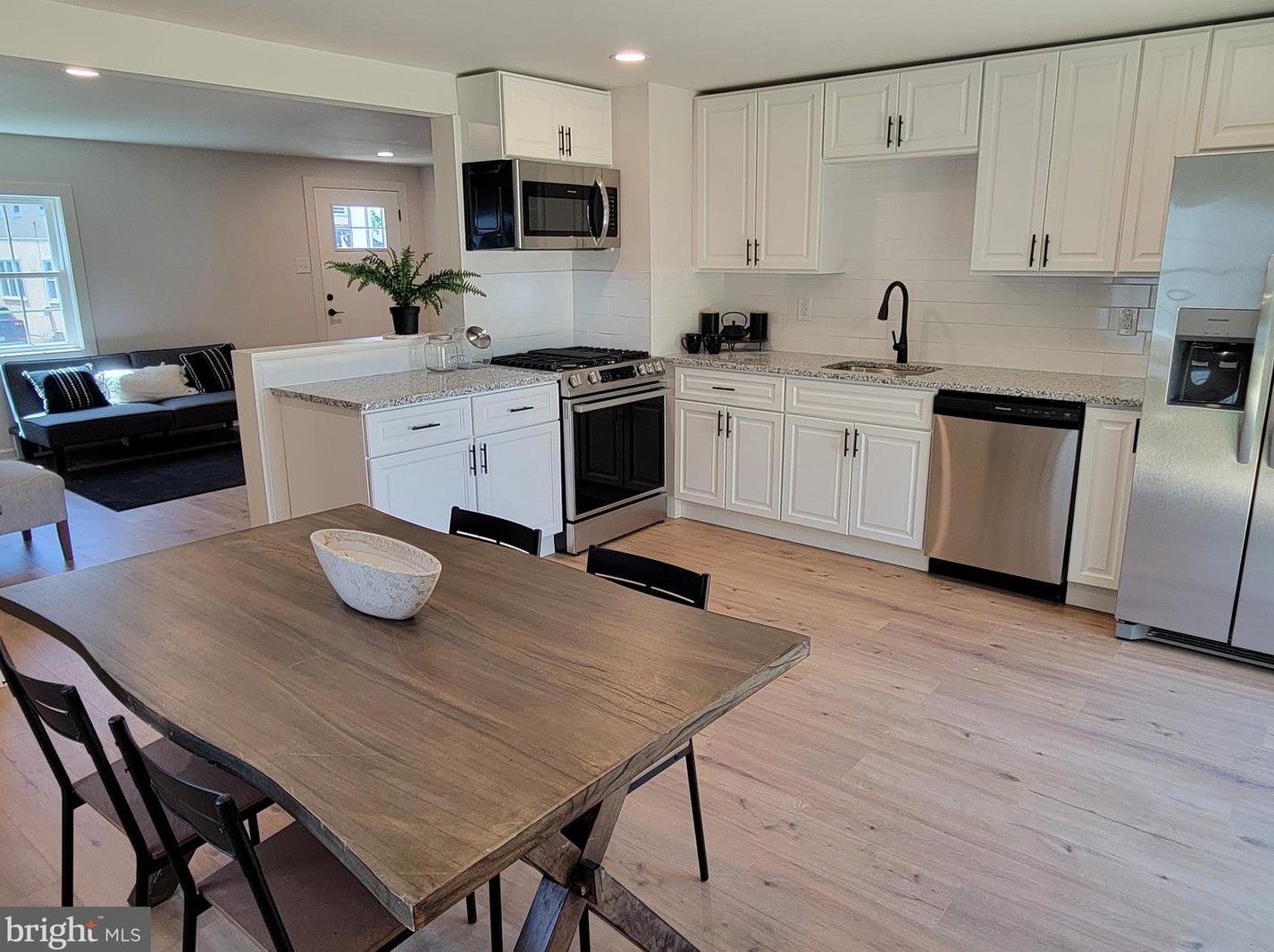 354 Tulpehocken Ave, Melrose Park PA 19027-1639 exterior