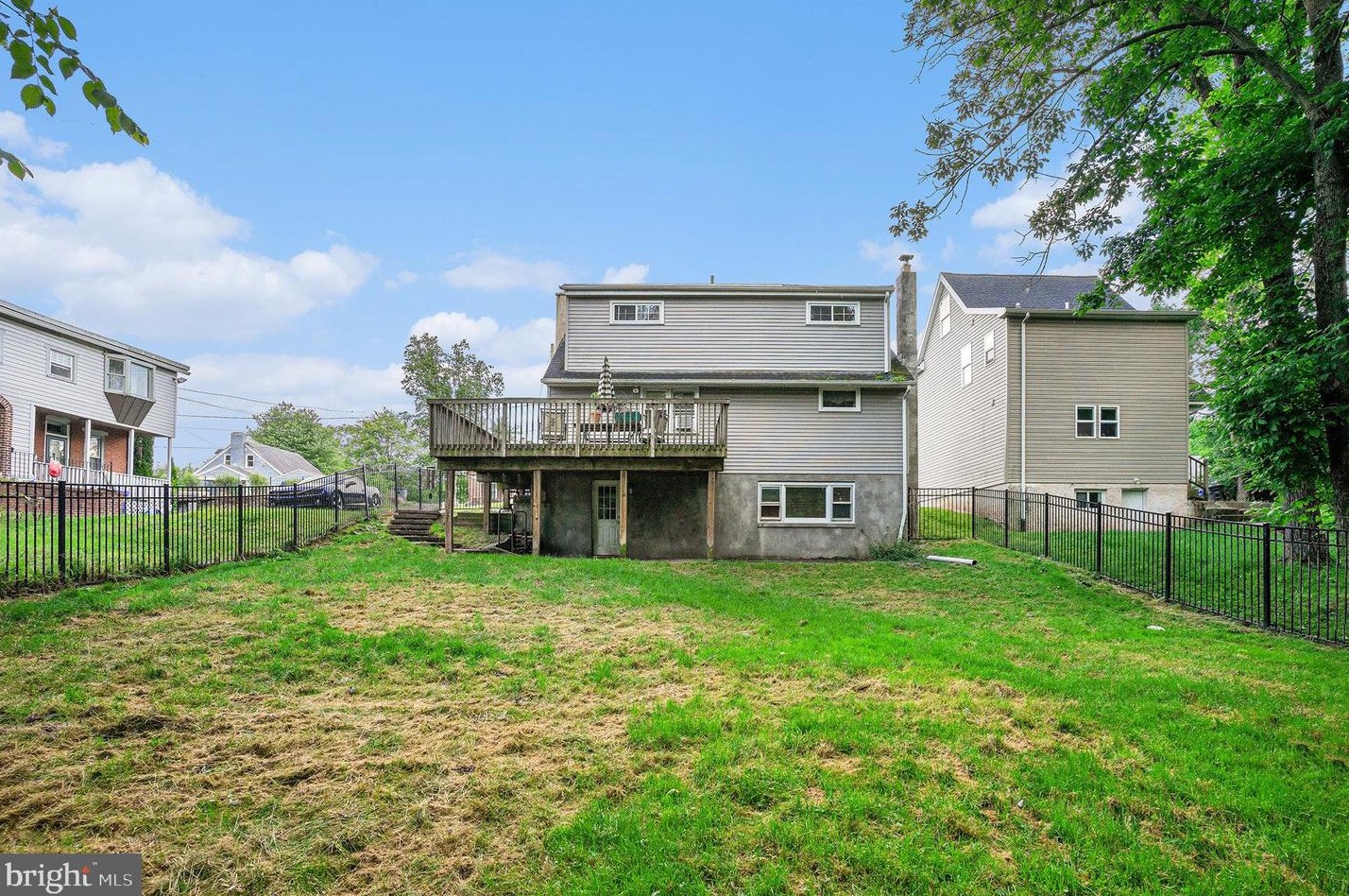 239 Henry St, Pottstown, PA 19464-4847