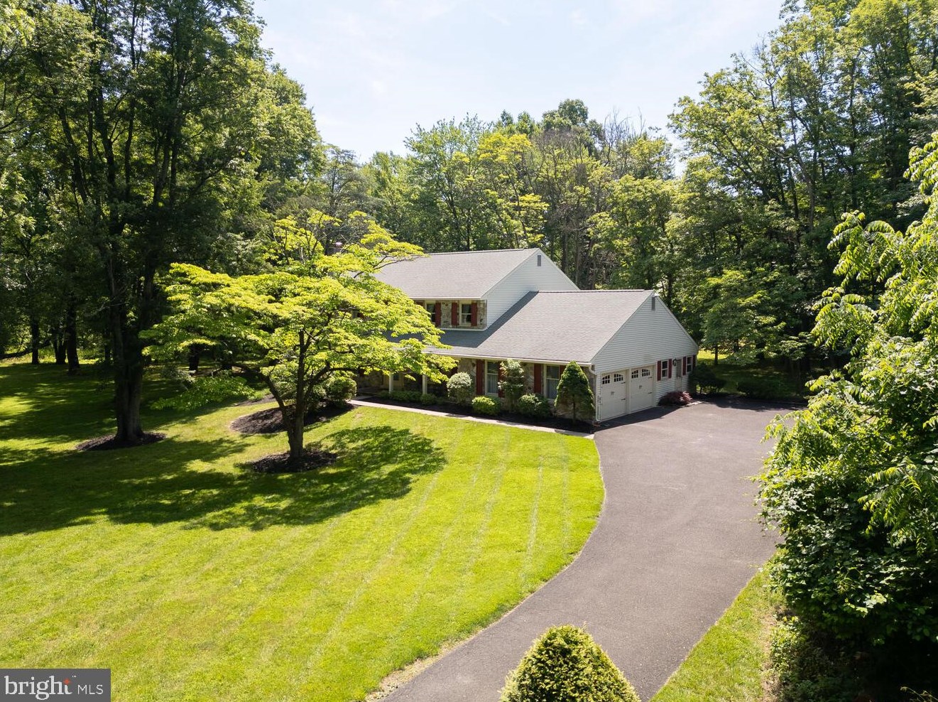 1979 Terwood Rd, Huntingdon Valley, PA 19006