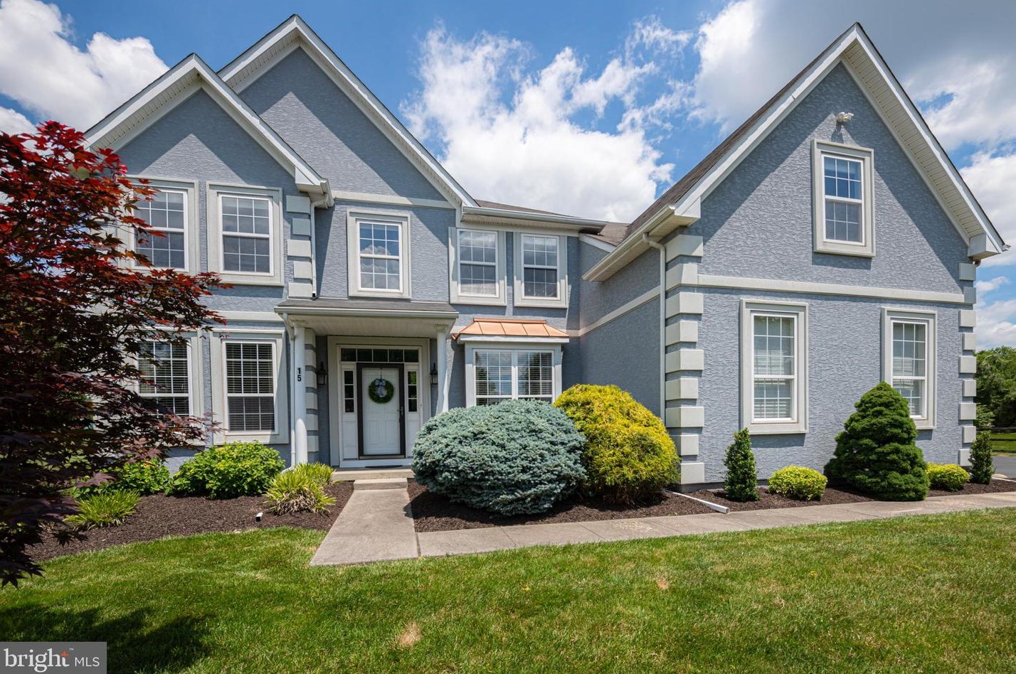15 Derby Cir, Collegeville, PA 19426
