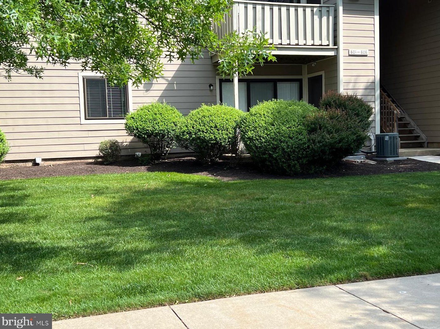 805 Thornton Ct, North Wales, PA 19454-1045