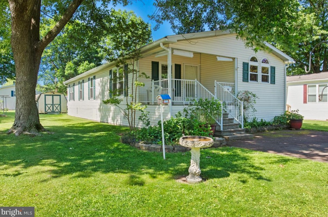 116 Hickory Dr, Hatfield, PA 19440-4011