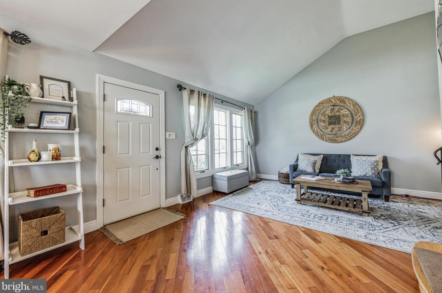 2921 Denise Rd, Norristown, PA 19403-4106