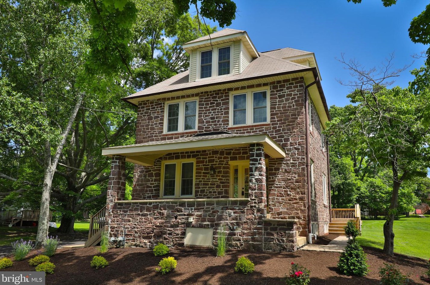 509 W Walnut St, North Wales, PA 19454