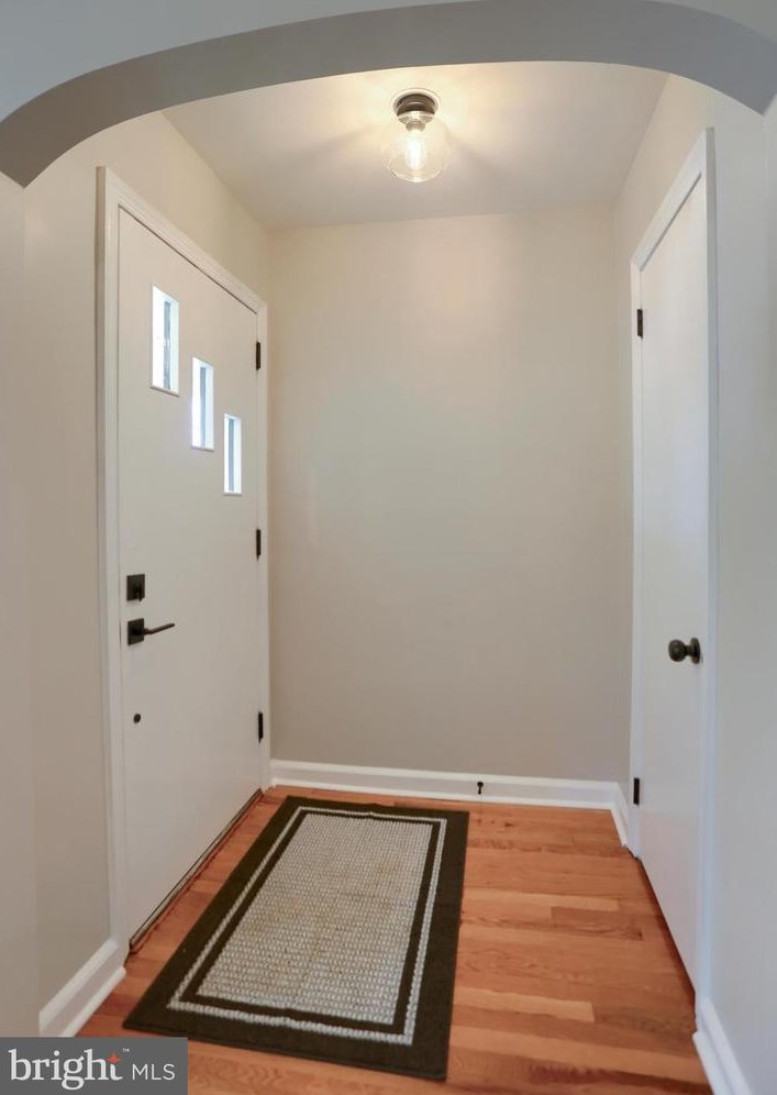 44 8th St, Lansdale, PA 19446-2330