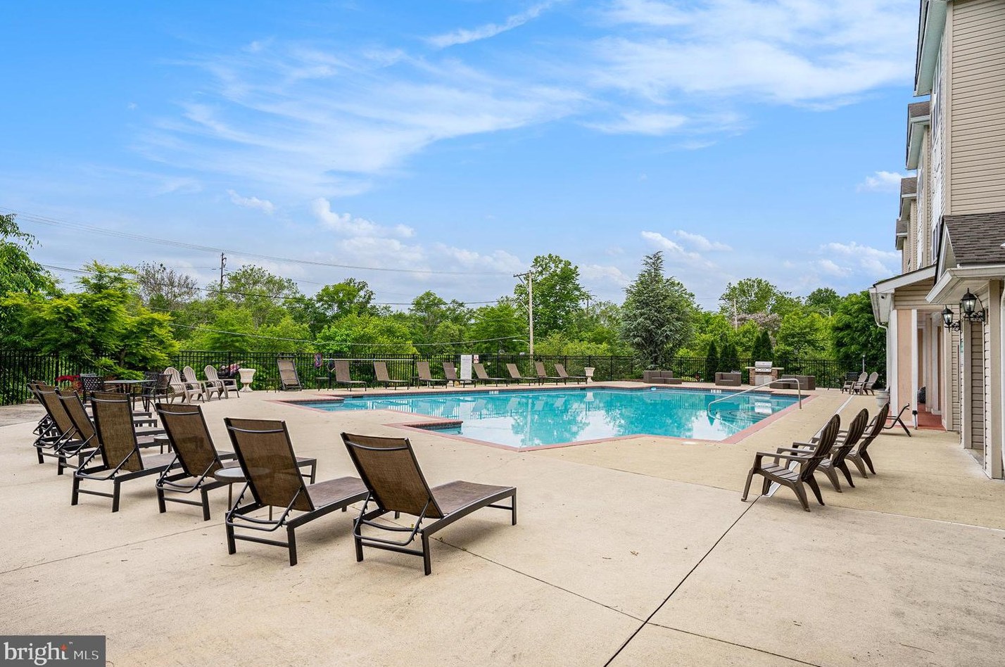 32 Cameron Ct #32, Limerick, PA 19468