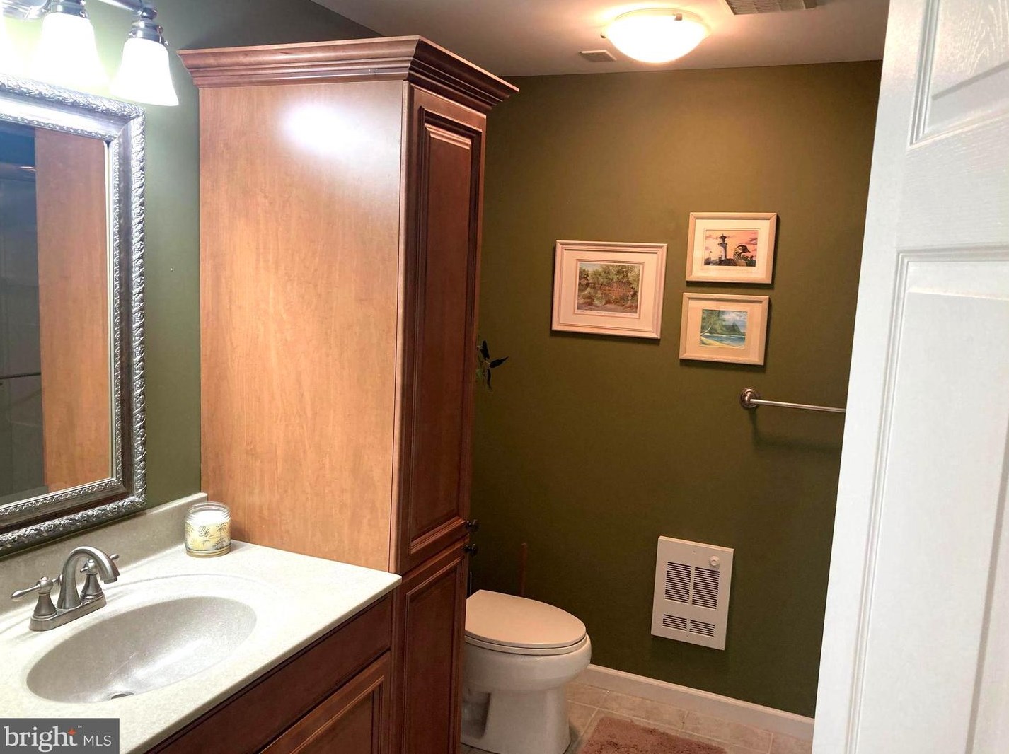 102 Pemberton Ct, North Wales PA 19454-4230 exterior