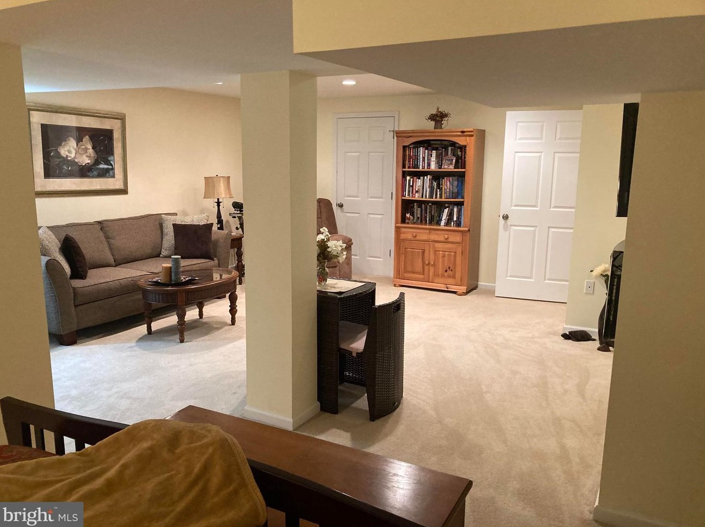 102 Pemberton Ct, North Wales PA 19454-4230 exterior