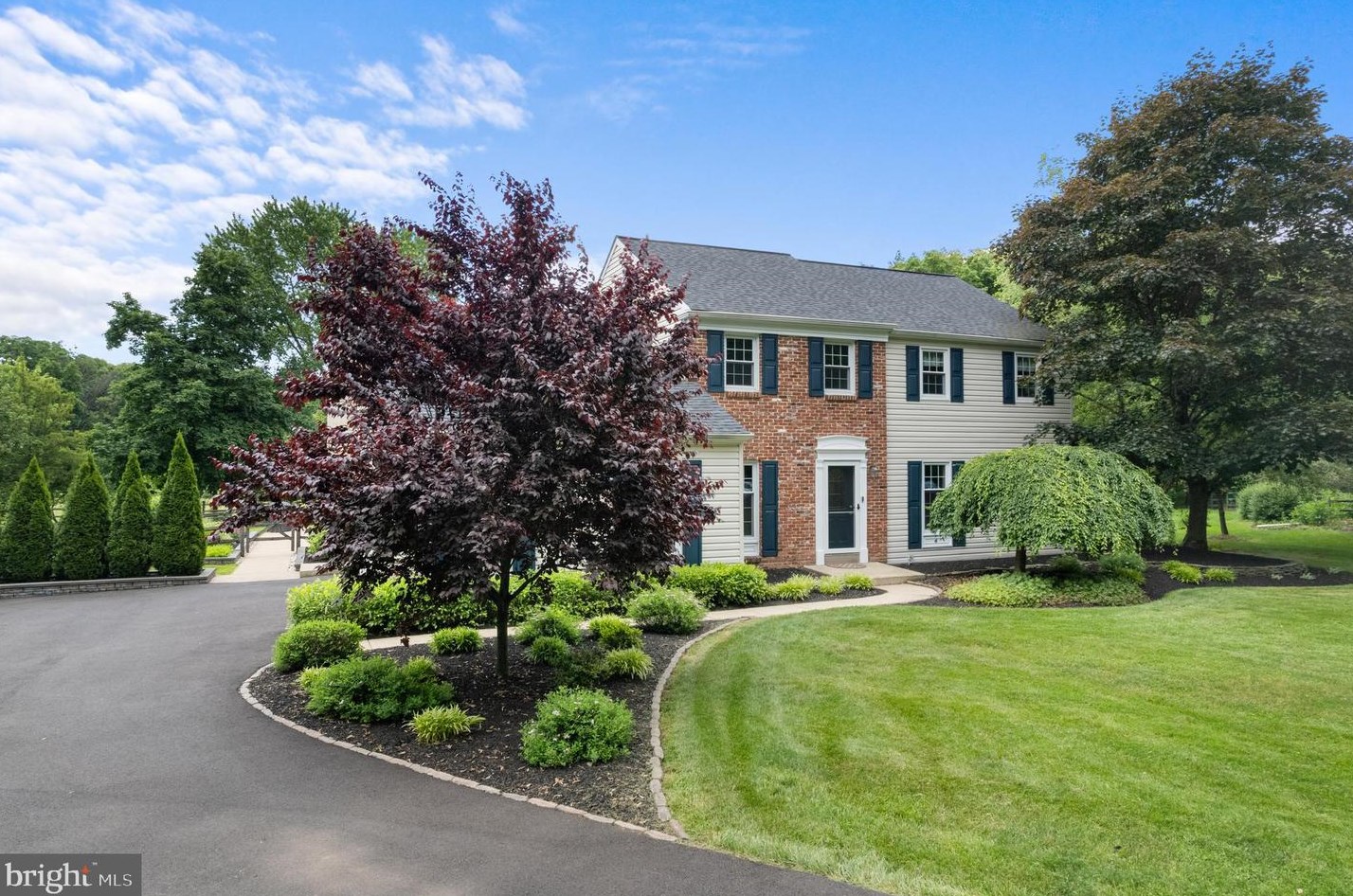102 Flint Dr, Harleysville, PA 19438