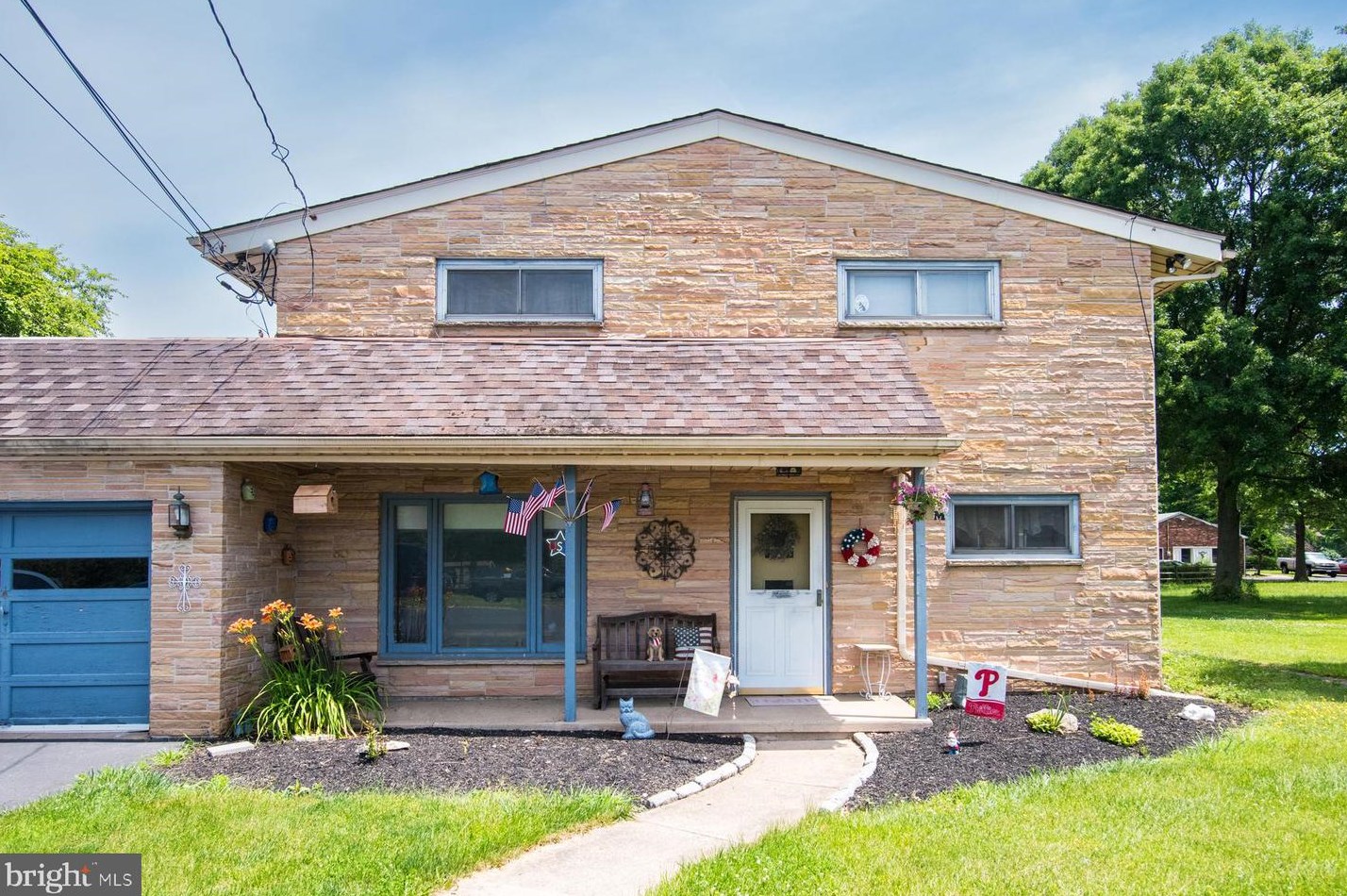 1029 Snyder Rd, Lansdale, PA 19446-4609