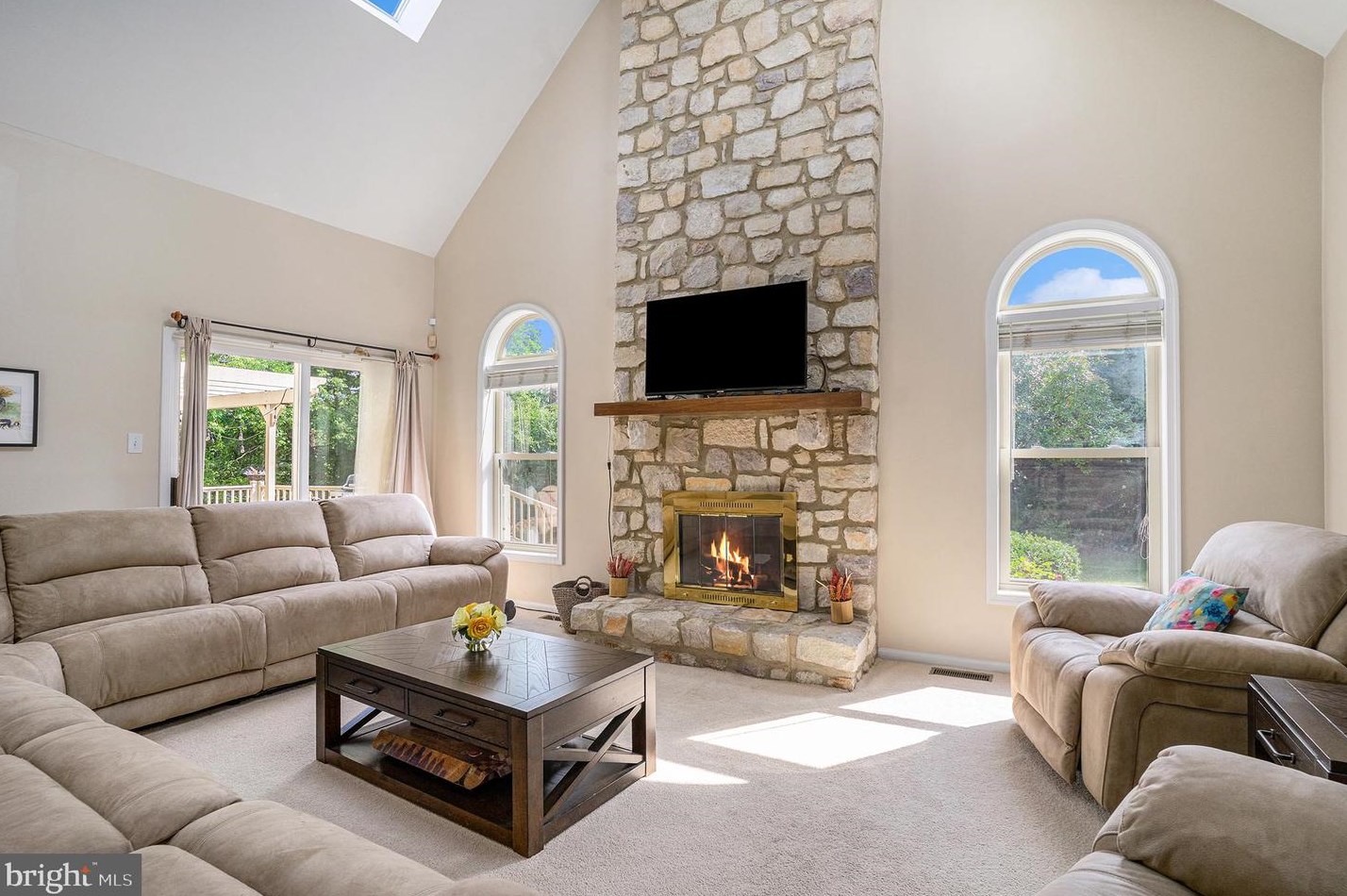 139 Clover Leaf Ln, North Wales PA  19454-1929 exterior