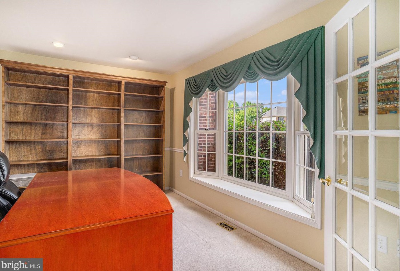 139 Clover Leaf Ln, North Wales PA  19454-1929 exterior