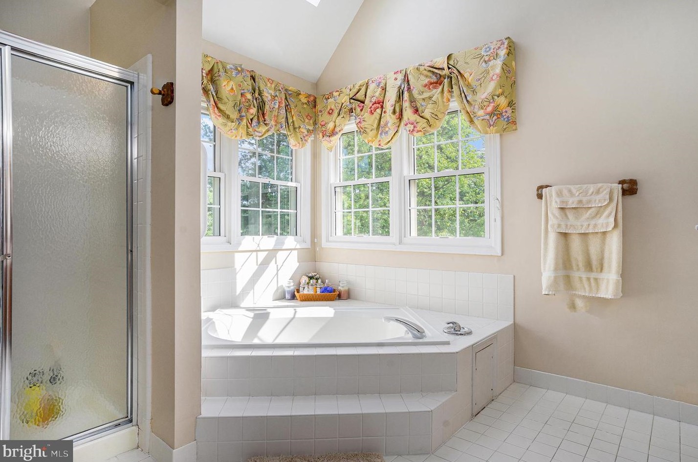 139 Clover Leaf Ln, North Wales PA  19454-1929 exterior