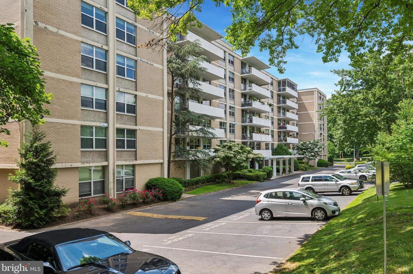 7301 Coventry Ave #503, Melrose Park, PA 19027