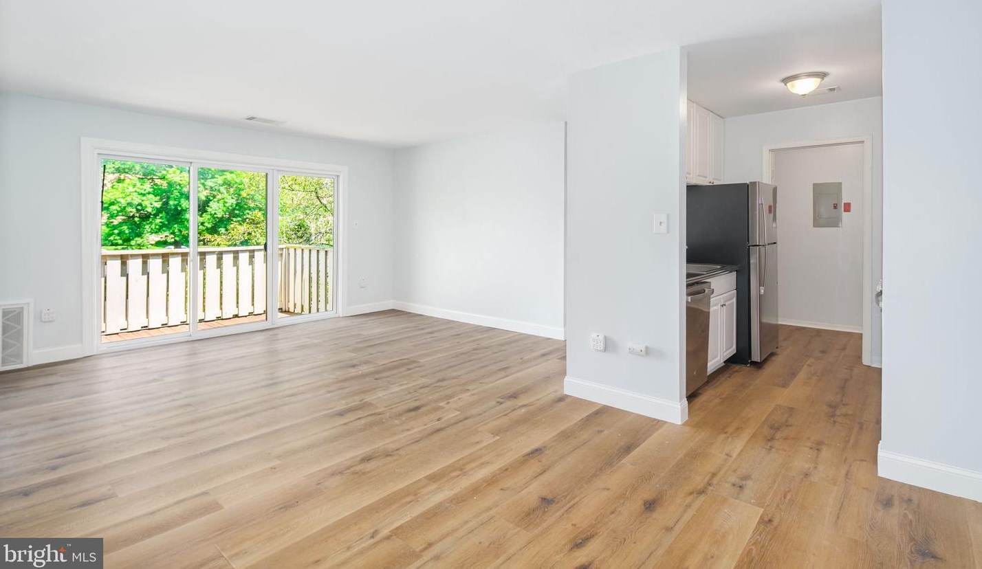 206 Hickory Ct, Lansdale, PA 19446-4971