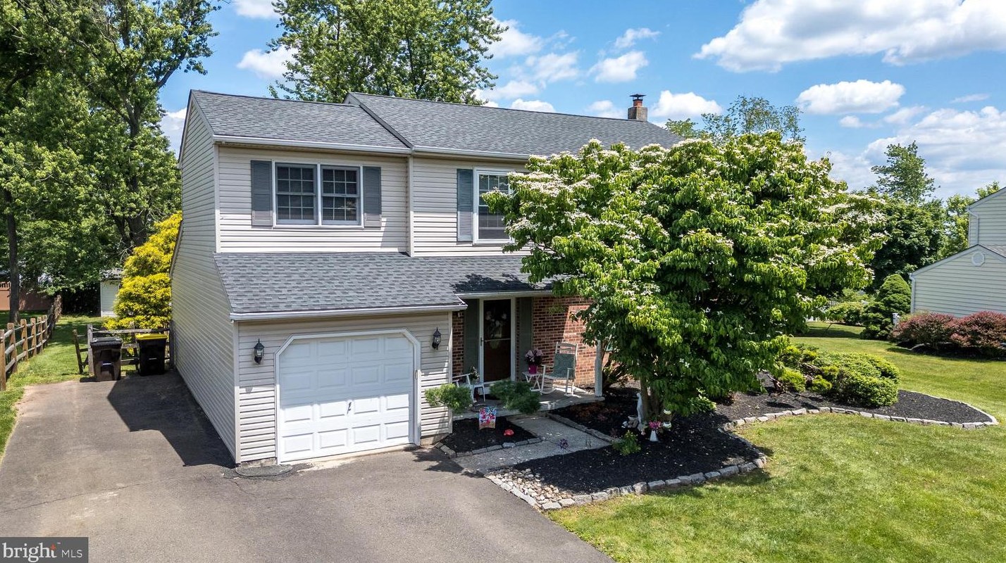 255 Twining Rd, Lansdale, PA 19446-6316