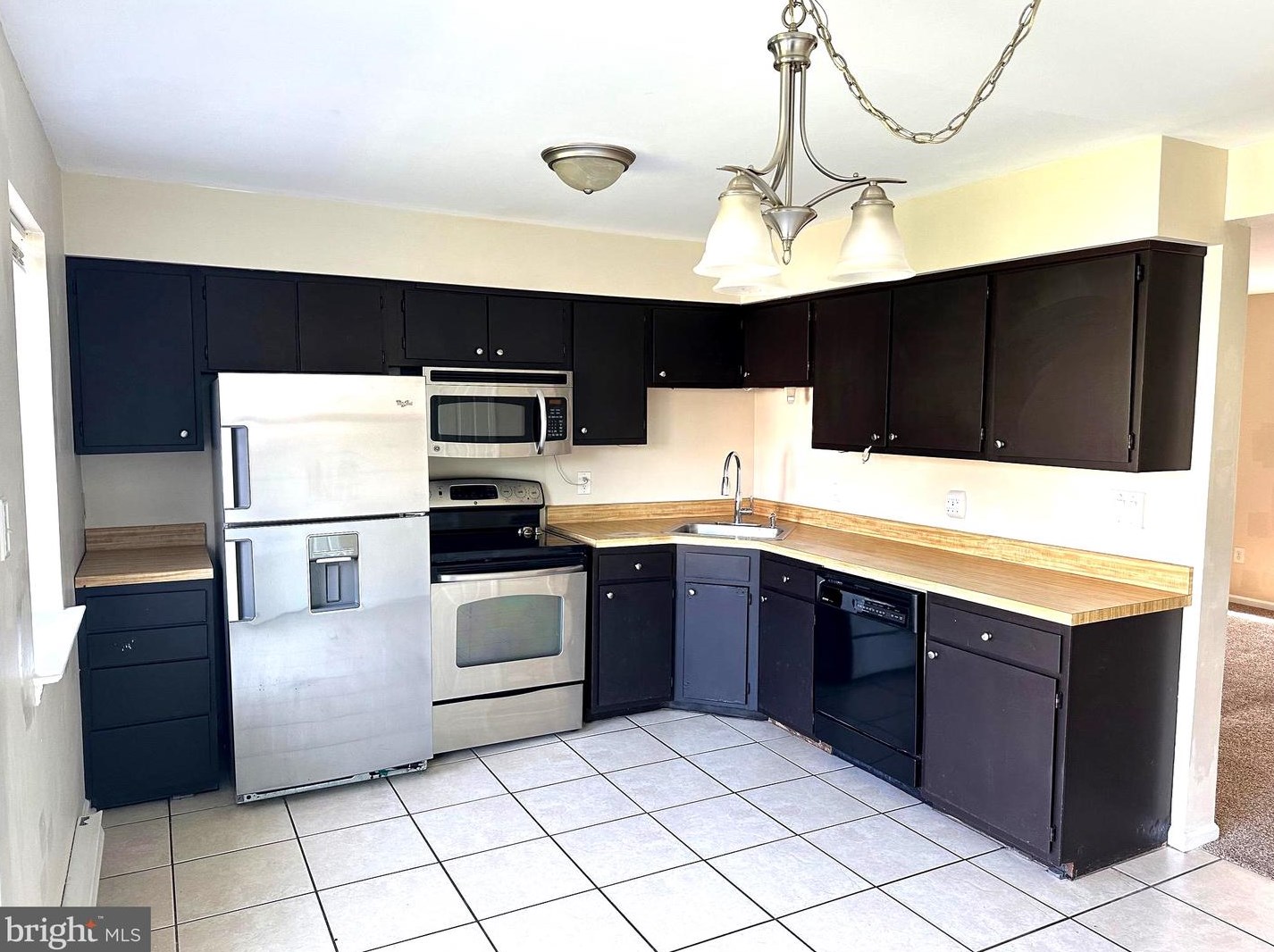 448 Blaker Dr, East Greenville, PA 18041-1755