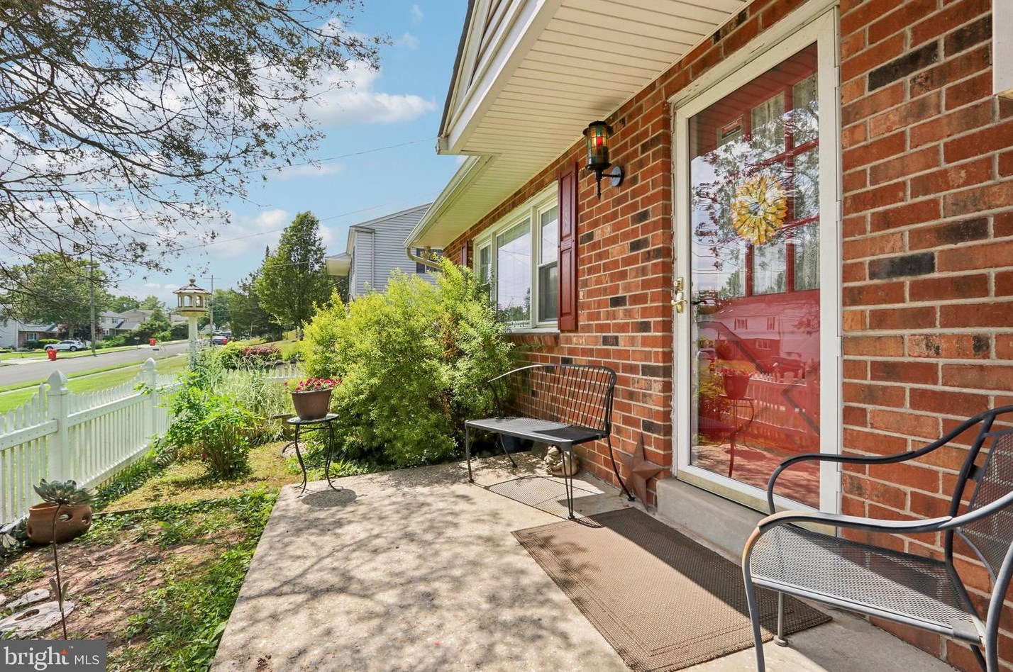 701 Meadowlark Rd, Norristown, PA 19403