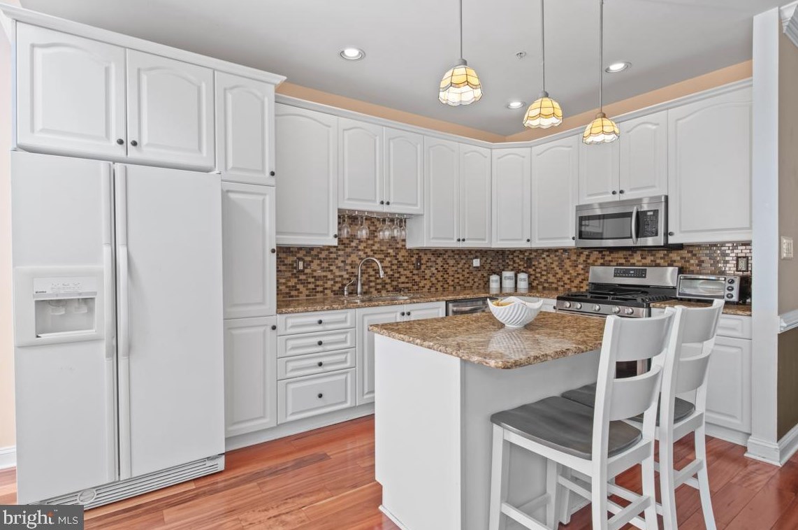 121 Mdw Vw Ln, Lansdale PA 19446-5929 exterior