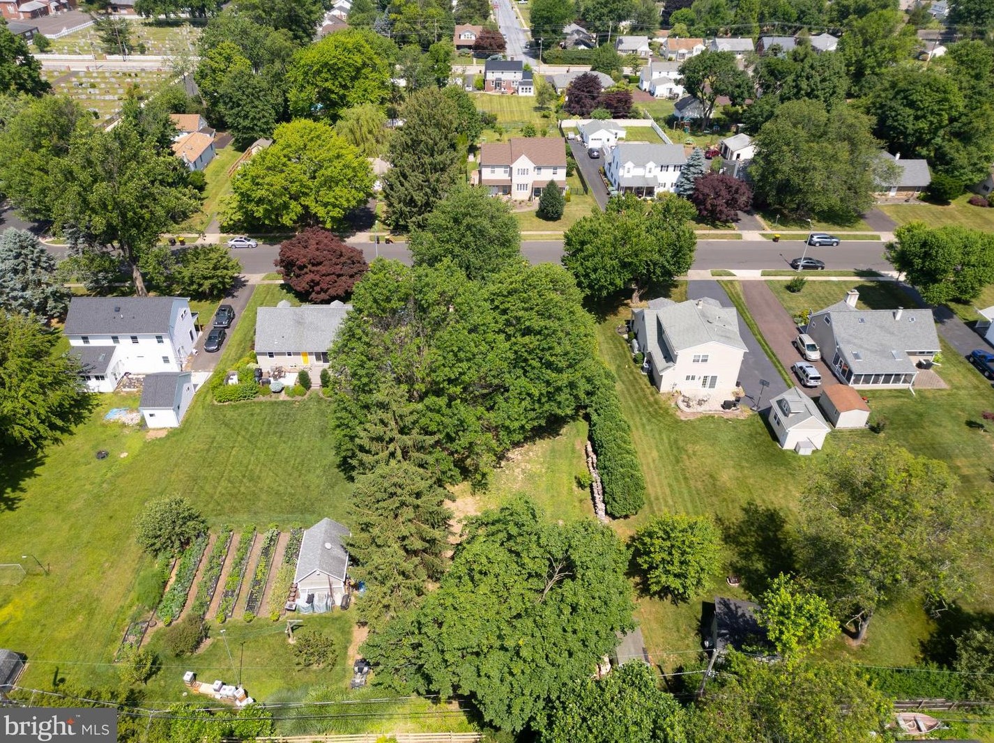 307 Crestview Rd, Lansdale PA 19446-2908 exterior