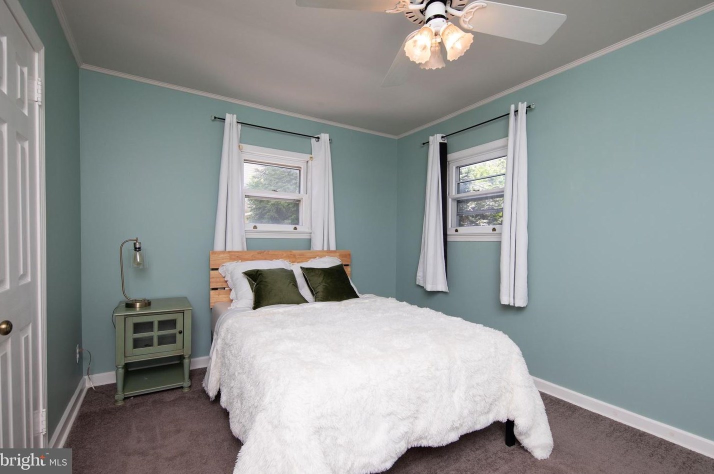 307 Crestview Rd, Lansdale PA 19446-2908 exterior