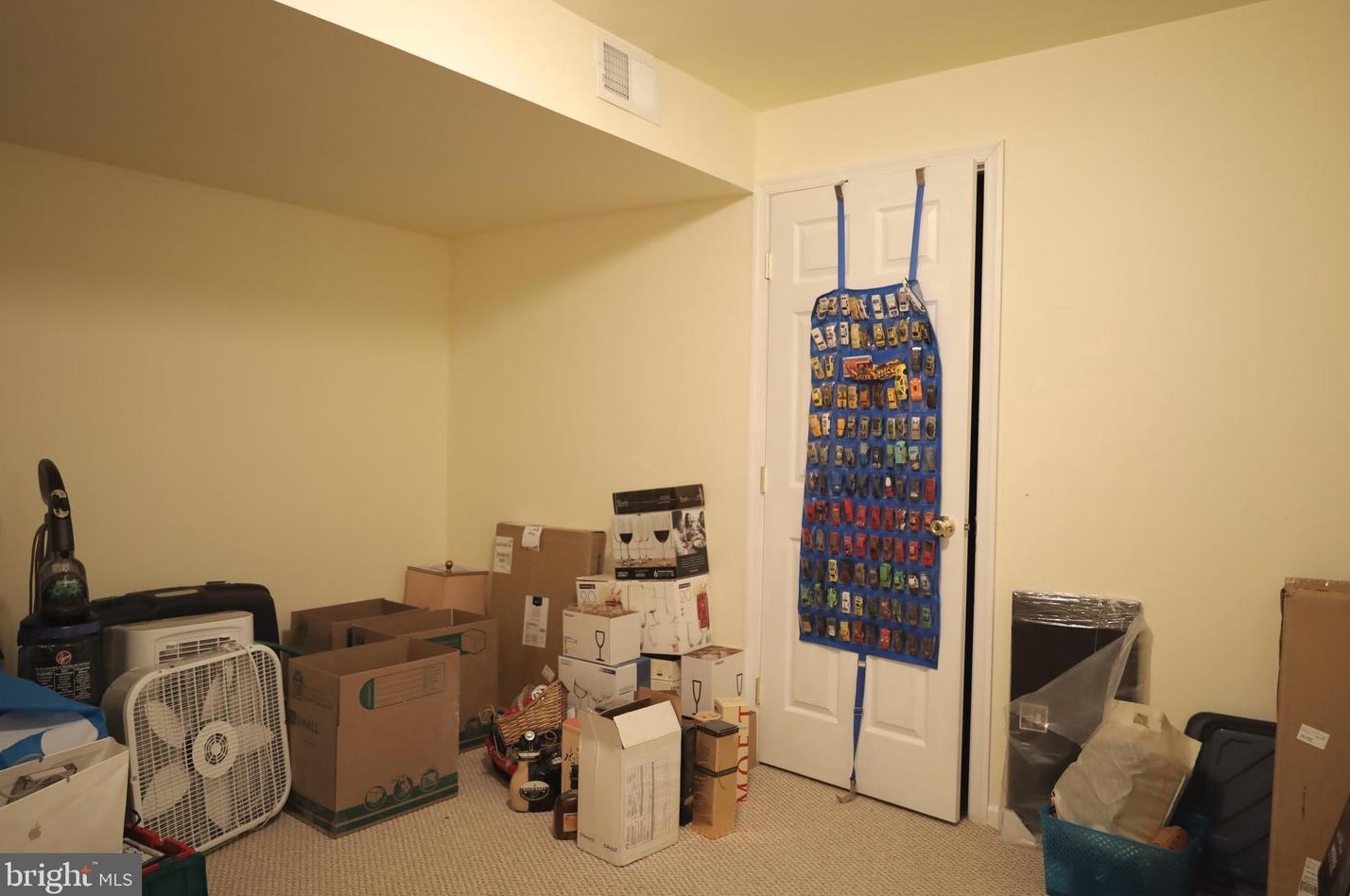 1410 Merlin Cir, Norristown PA  19403-1858 exterior