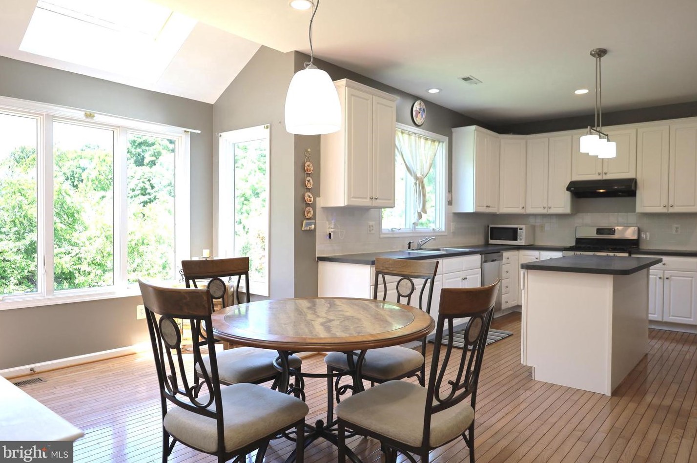 1410 Merlin Cir, Norristown PA  19403-1858 exterior