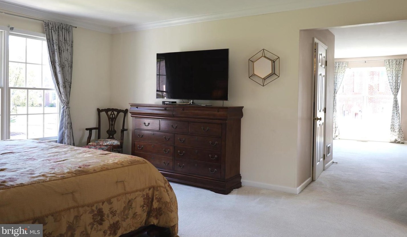 1410 Merlin Cir, Norristown PA  19403-1858 exterior