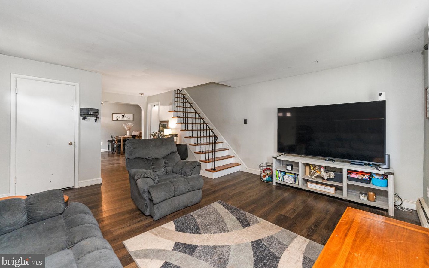 46 7 St, Lansdale PA 19446-2217 exterior