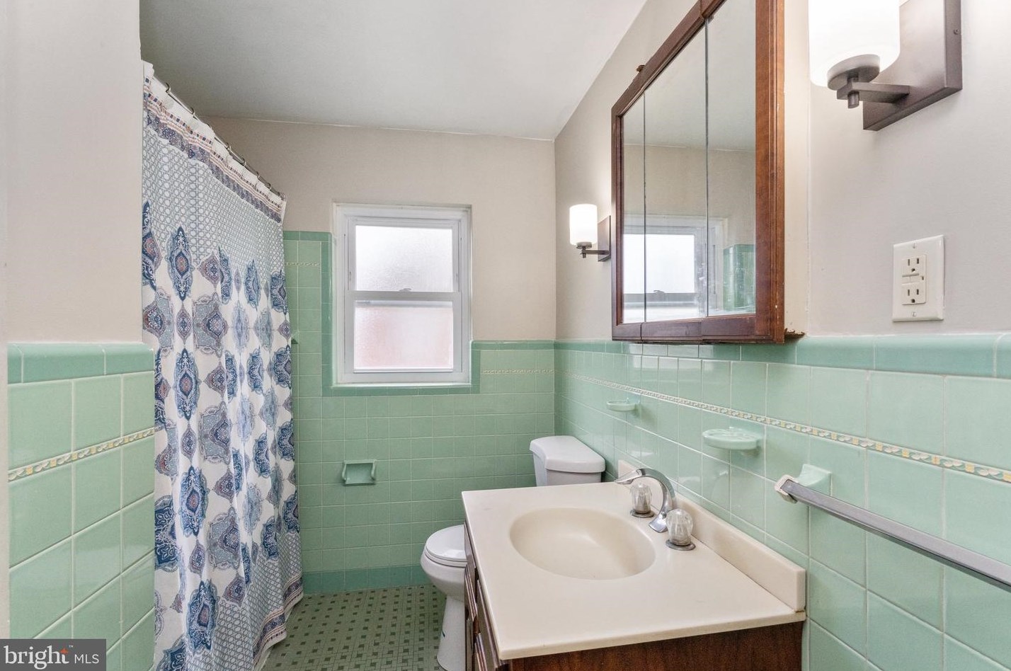 46 7 St, Lansdale PA 19446-2217 exterior