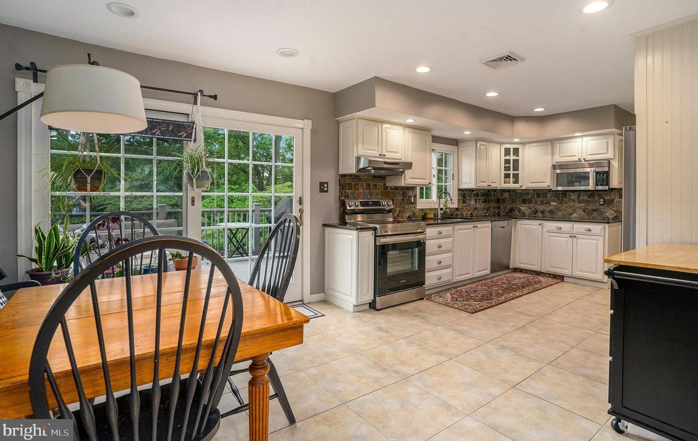 700 Sunnyside Ave, Norristown PA  19403-1821 exterior