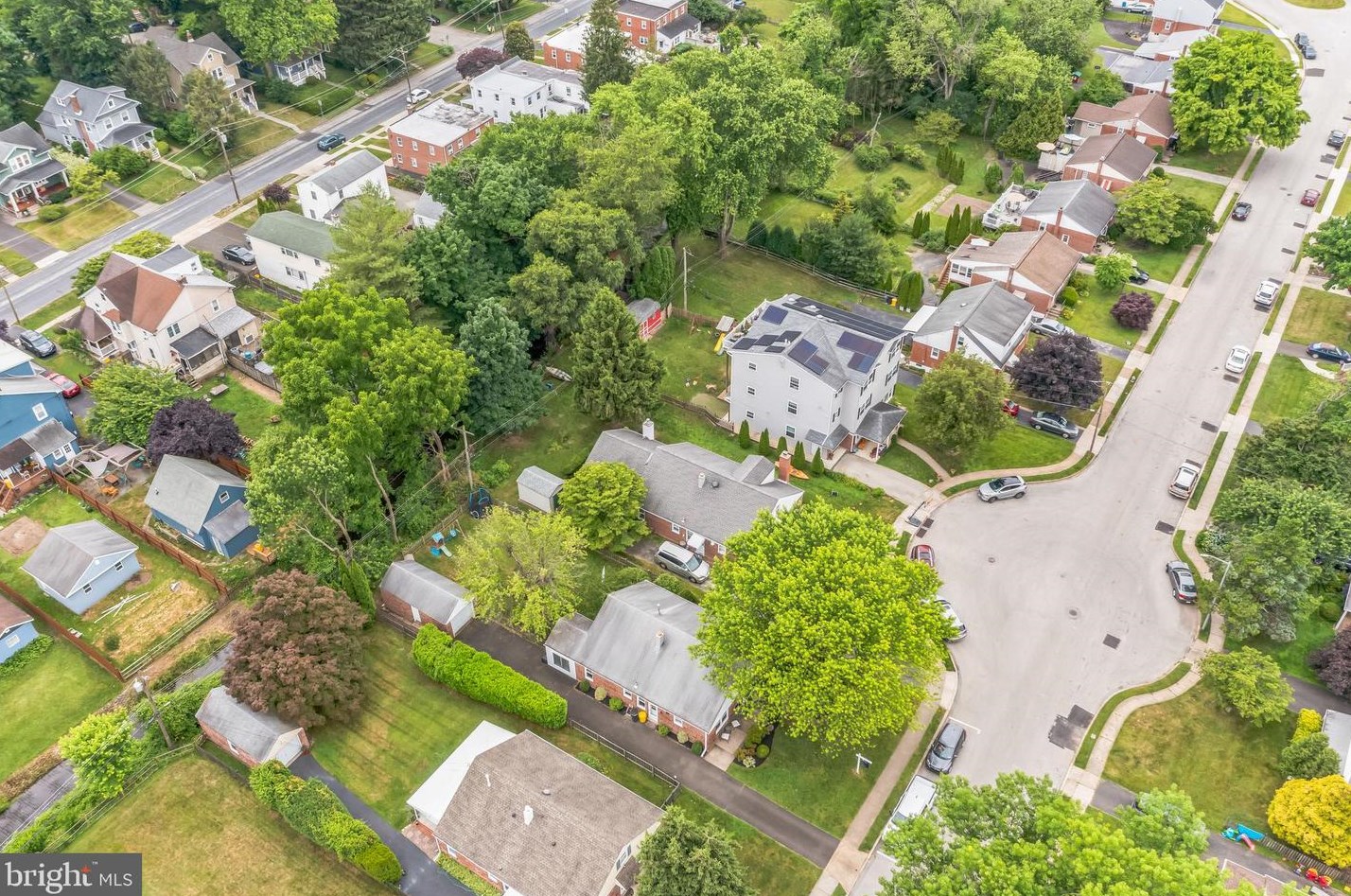 20 Brookside Rd, Ardsley, PA 19038-8217