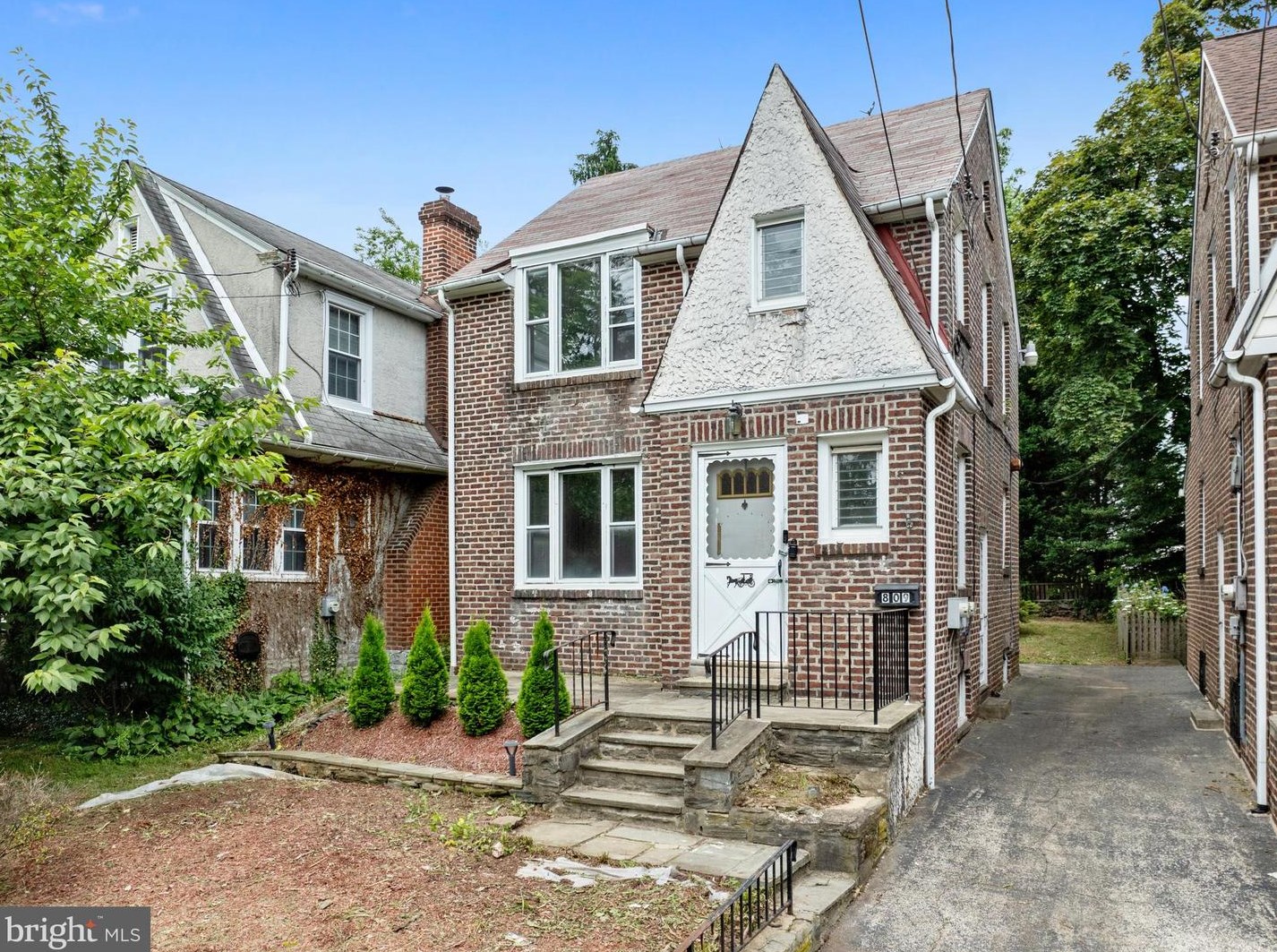 809 E Mermaid Ln, Ardsley, PA 19038