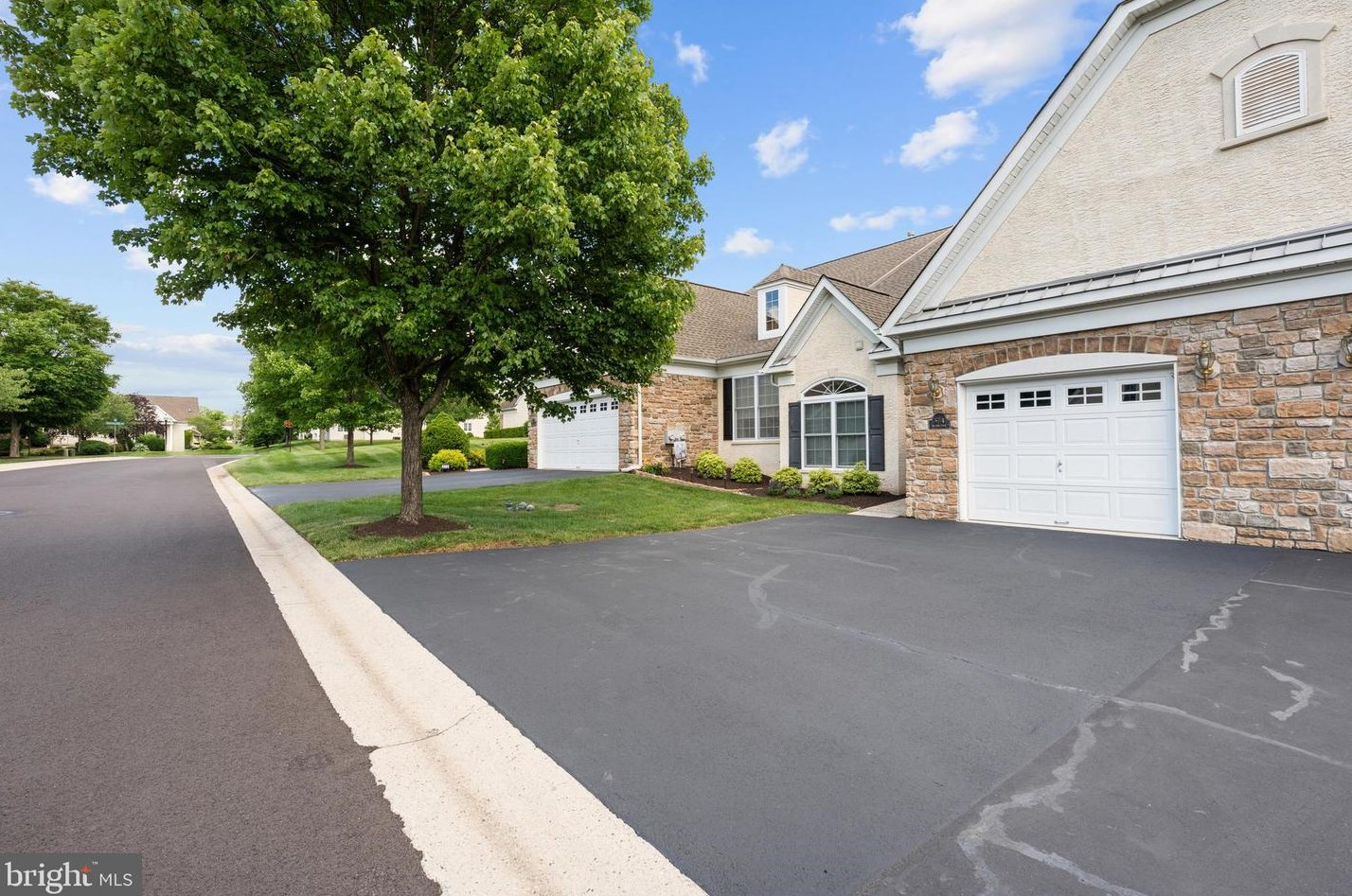 374 Brittany Ct, Souderton, PA 18964
