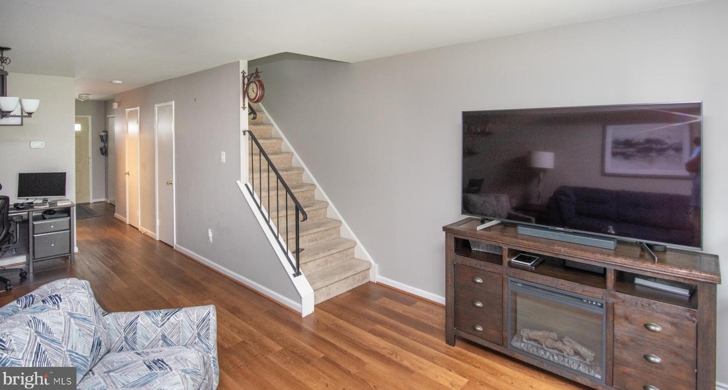 35 Ramsgate Ct, Blue Bell PA  19422-2547 exterior