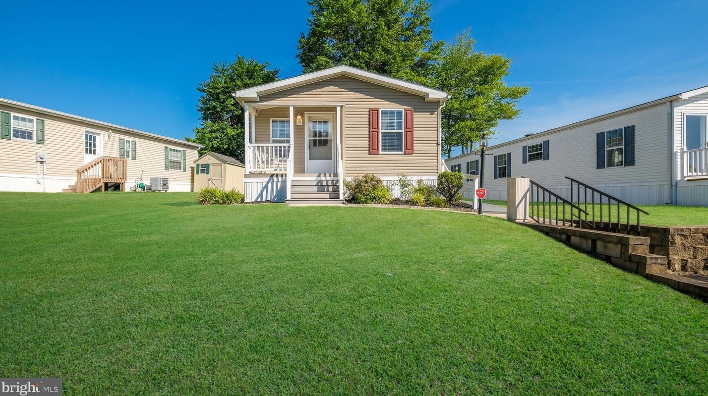 376 Woodstream Way, North Wales, PA 19454