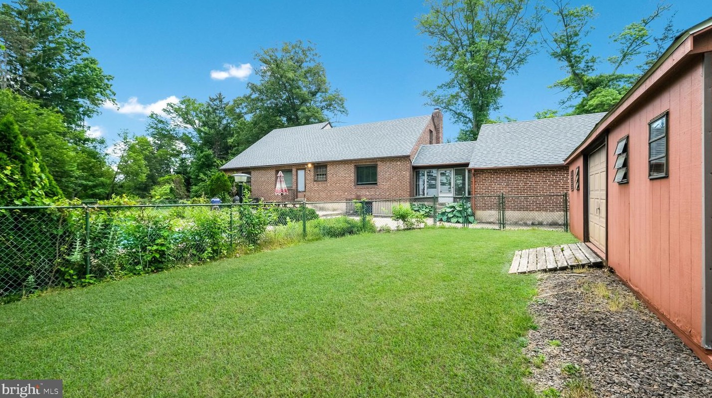 941 Tennis Ave, Prospectville PA  19002-2312 exterior