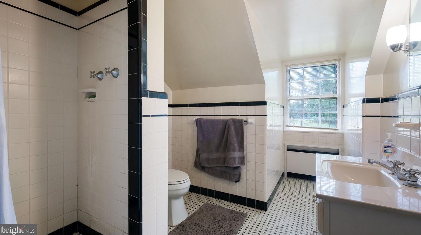 941 Tennis Ave, Prospectville PA  19002-2312 exterior