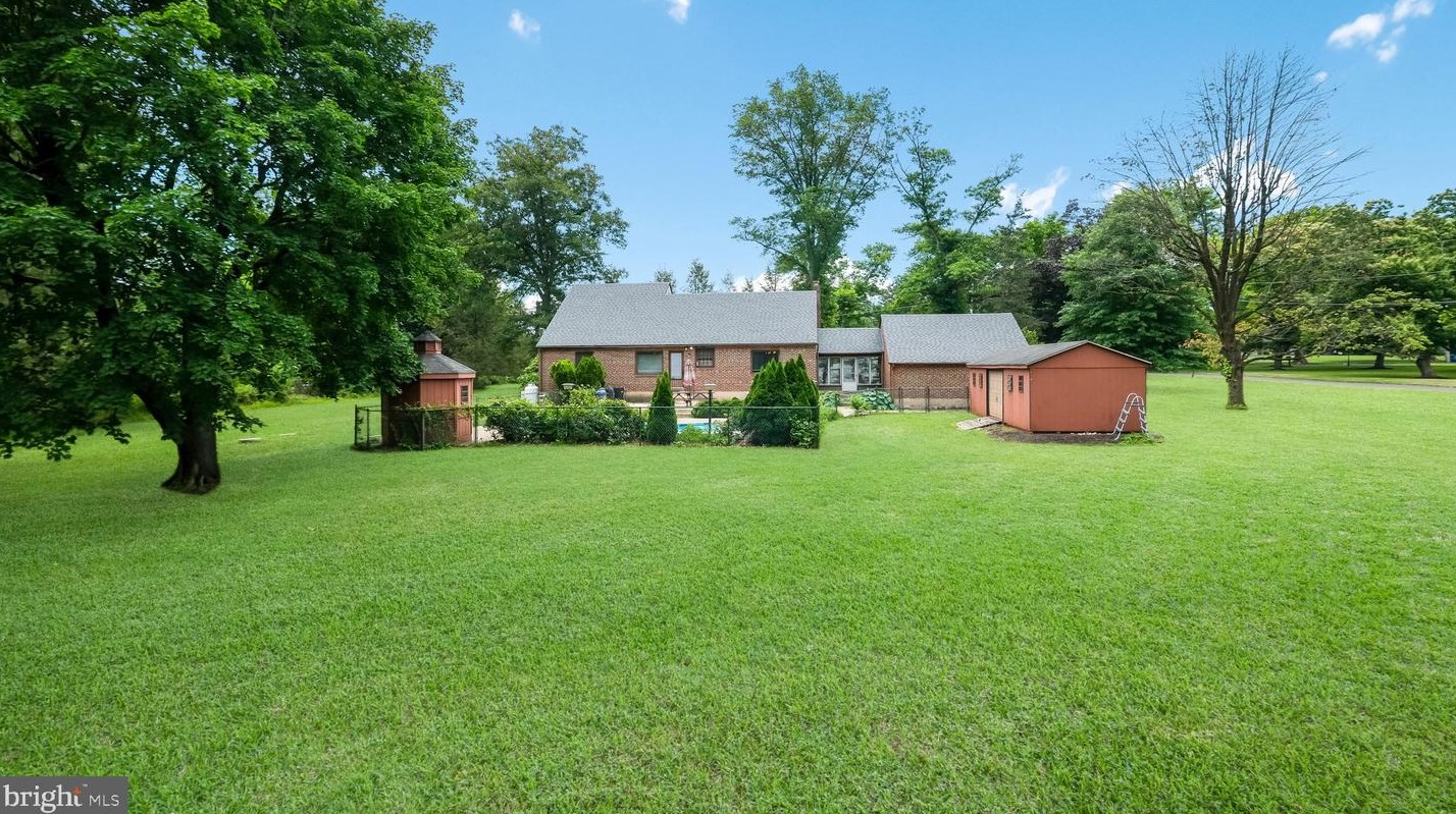 941 Tennis Ave, Prospectville PA  19002-2312 exterior