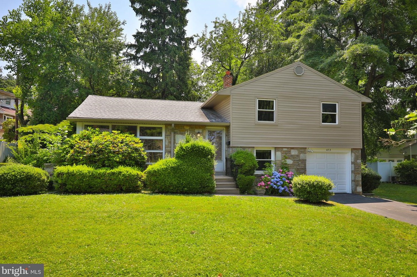 453 Twickenham Rd, Ardsley, PA 19038
